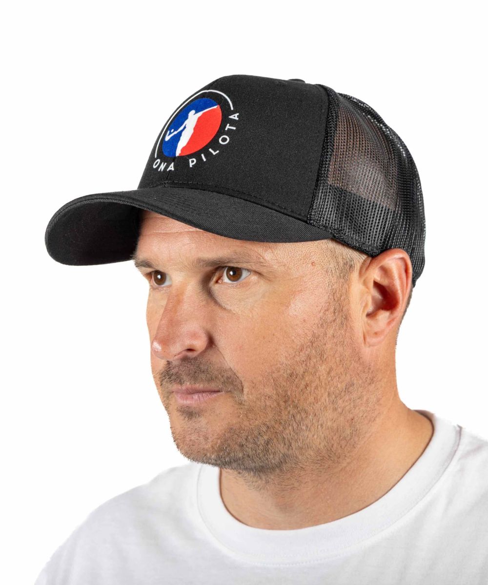 Casquette trucker visière ronde Black