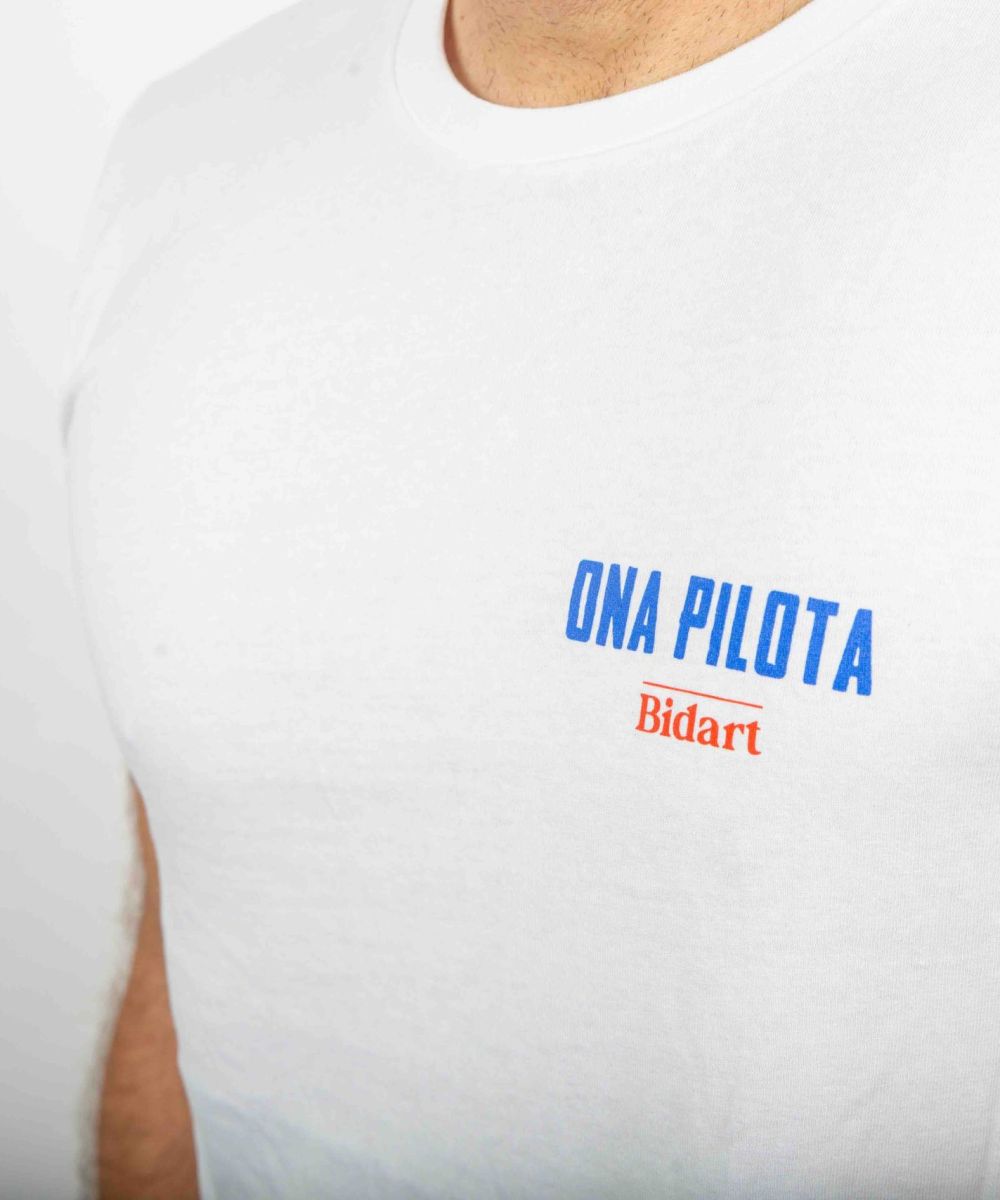 T-shirt White