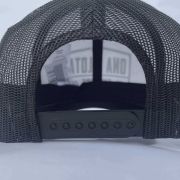 Casquette trucker visière ronde Black – White